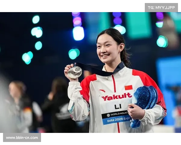 李冰洁以3分51秒30打破女子400米自由泳短池世界纪录 创历史新高 李冰洁以3分51秒30打破女子400米自由泳短池世界纪录 创历史新高