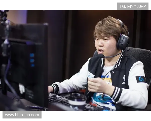 英雄联盟重返赛场再成焦点赛后暖心举动瞬间感动全网引发热议风潮