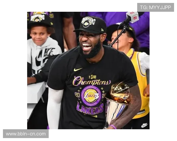 詹姆斯复出四场表现稳定 场均17.8分7.5篮板7.5助攻 三分球命中率低迷